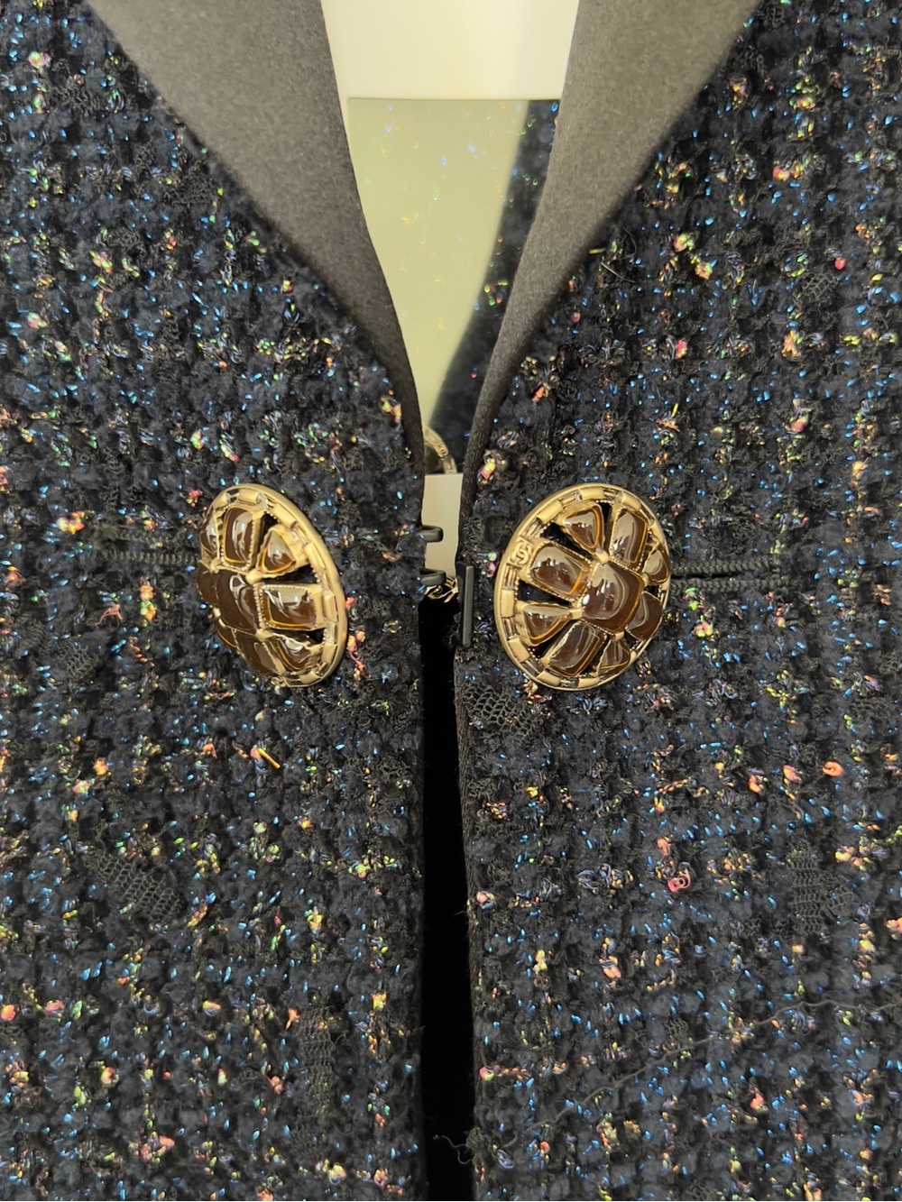 Chanel 19A NYC Egypt Wool Tweed Gripoix Blazer Jacket Navy Blue Green Pink NWT - Picture 10 of 16